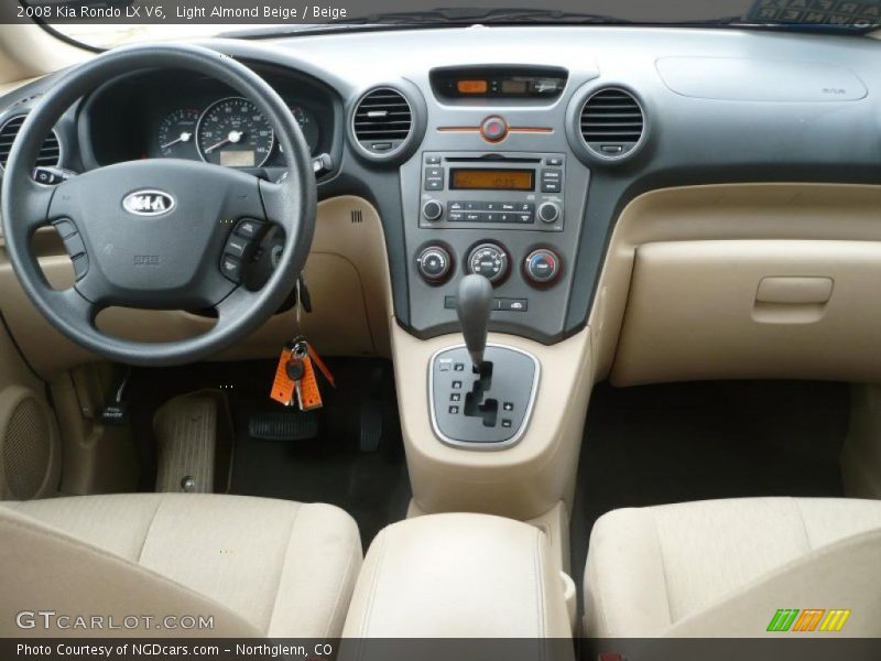 Light Almond Beige / Beige 2008 Kia Rondo LX V6