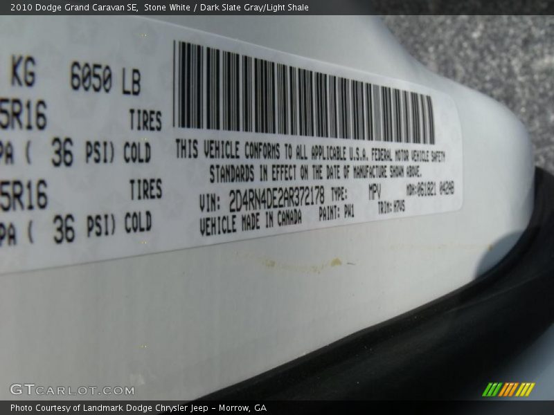 Stone White / Dark Slate Gray/Light Shale 2010 Dodge Grand Caravan SE