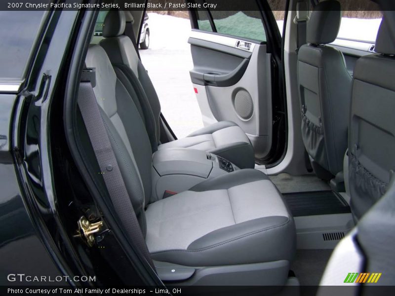 Brilliant Black / Pastel Slate Gray 2007 Chrysler Pacifica Signature Series