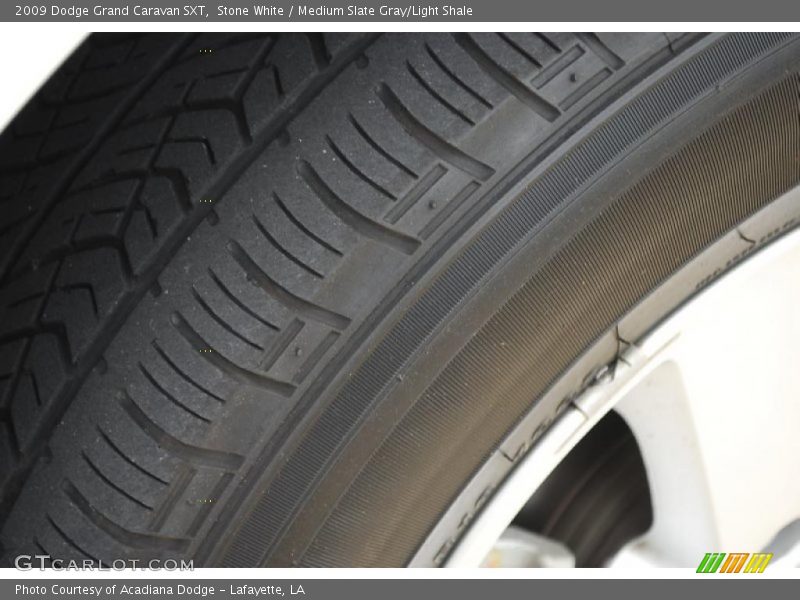 Stone White / Medium Slate Gray/Light Shale 2009 Dodge Grand Caravan SXT