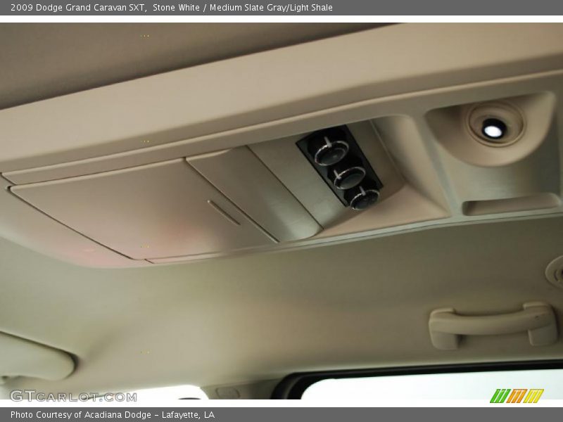 Stone White / Medium Slate Gray/Light Shale 2009 Dodge Grand Caravan SXT