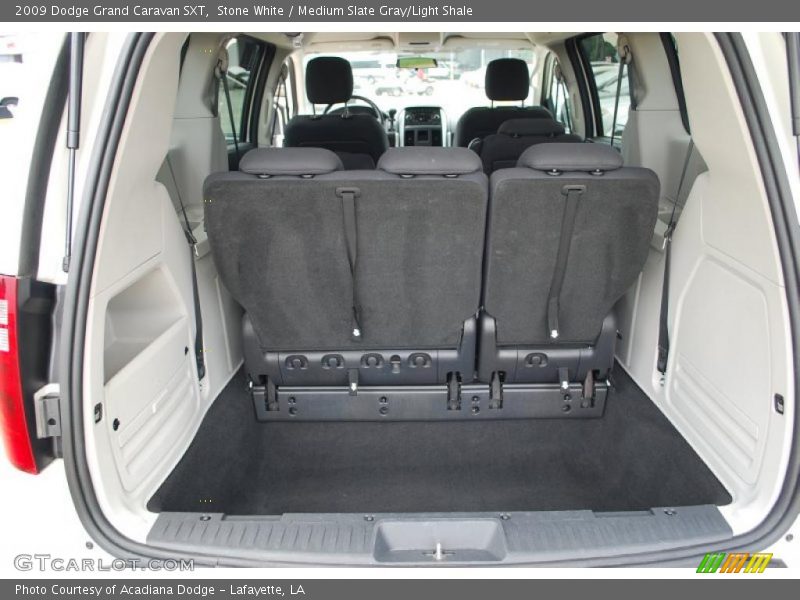 Stone White / Medium Slate Gray/Light Shale 2009 Dodge Grand Caravan SXT