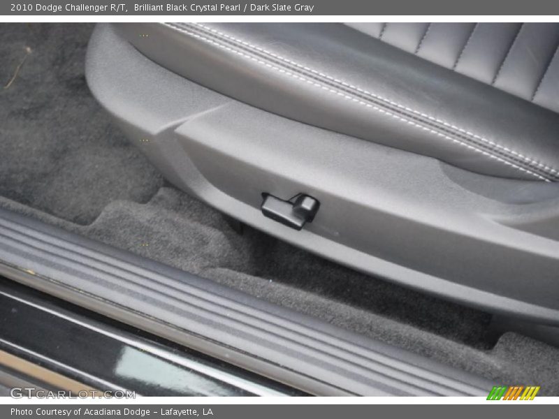 Brilliant Black Crystal Pearl / Dark Slate Gray 2010 Dodge Challenger R/T