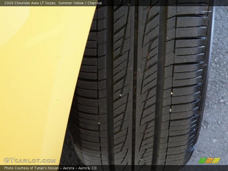 Summer Yellow / Charcoal 2009 Chevrolet Aveo LT Sedan