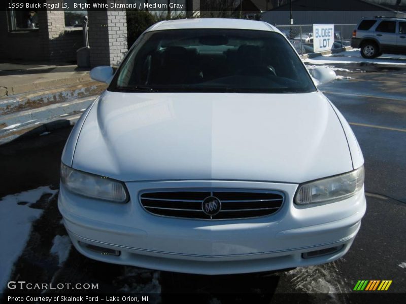 Bright White Diamond / Medium Gray 1999 Buick Regal LS