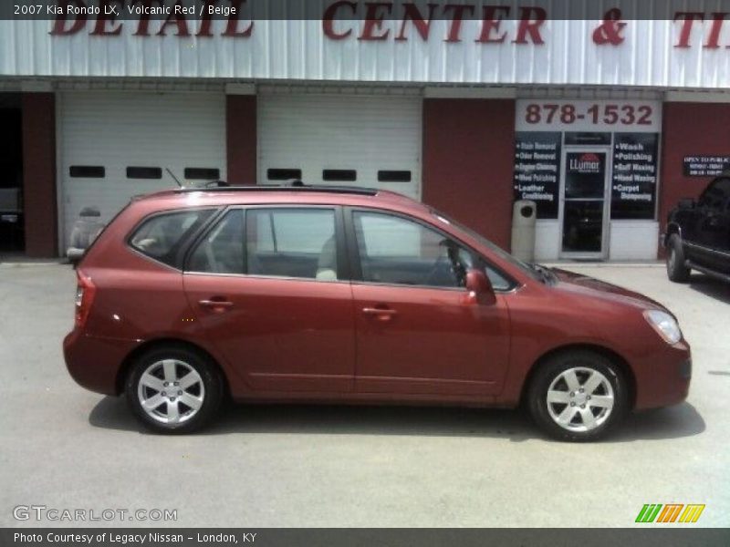 Volcanic Red / Beige 2007 Kia Rondo LX