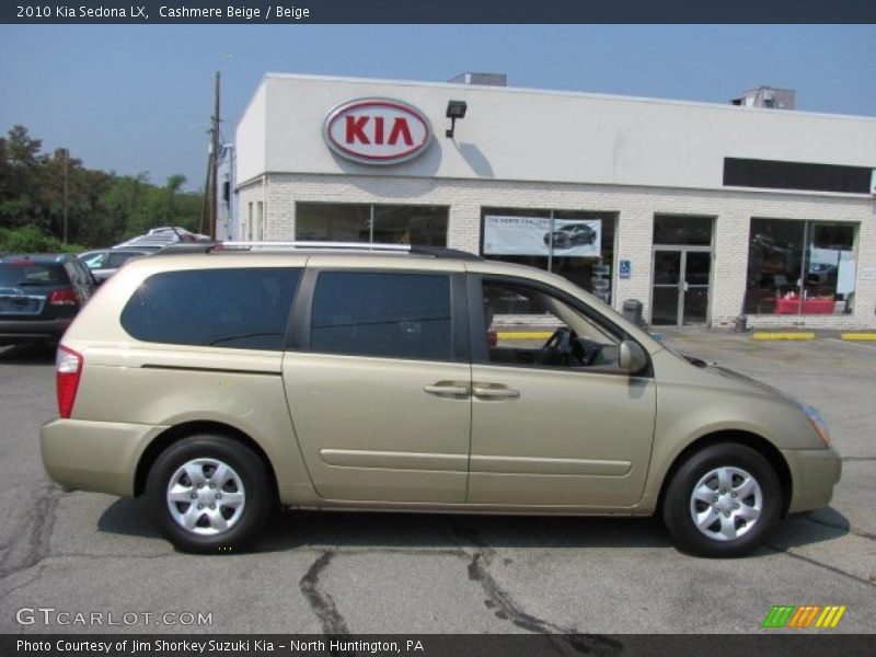 Cashmere Beige / Beige 2010 Kia Sedona LX