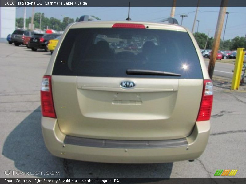 Cashmere Beige / Beige 2010 Kia Sedona LX