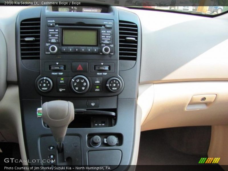 Cashmere Beige / Beige 2010 Kia Sedona LX