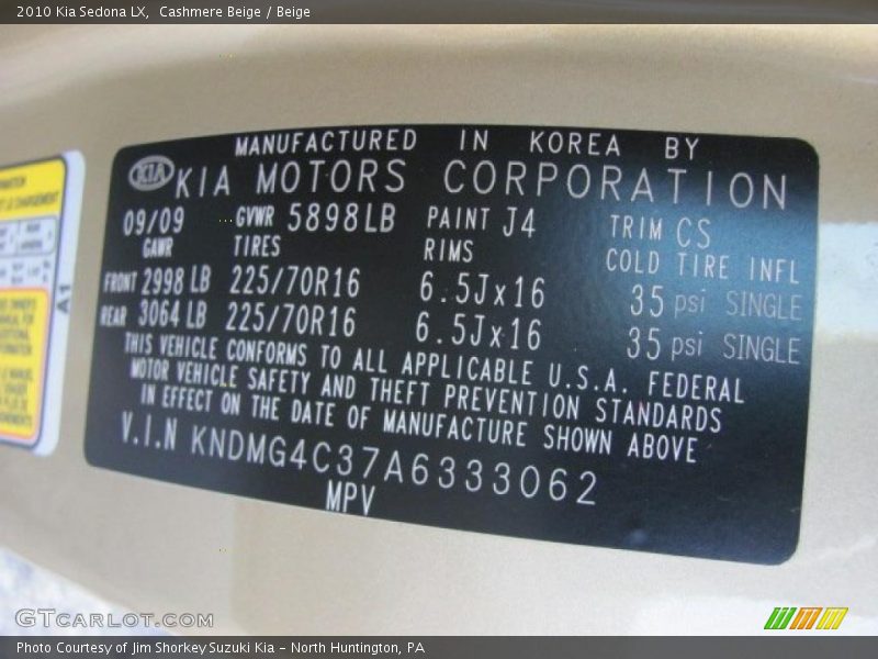 Cashmere Beige / Beige 2010 Kia Sedona LX