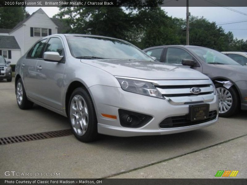 Brilliant Silver Metallic / Charcoal Black 2010 Ford Fusion SE