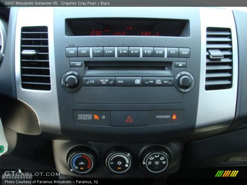 Graphite Gray Pearl / Black 2007 Mitsubishi Outlander ES