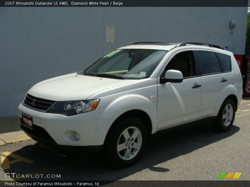 Diamond White Pearl / Beige 2007 Mitsubishi Outlander LS 4WD