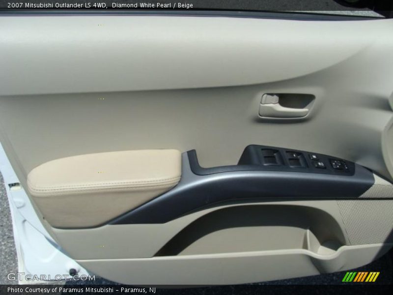 Diamond White Pearl / Beige 2007 Mitsubishi Outlander LS 4WD