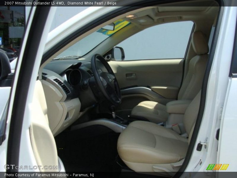 Diamond White Pearl / Beige 2007 Mitsubishi Outlander LS 4WD