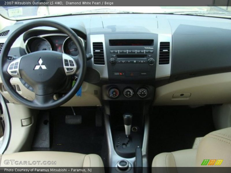 Diamond White Pearl / Beige 2007 Mitsubishi Outlander LS 4WD