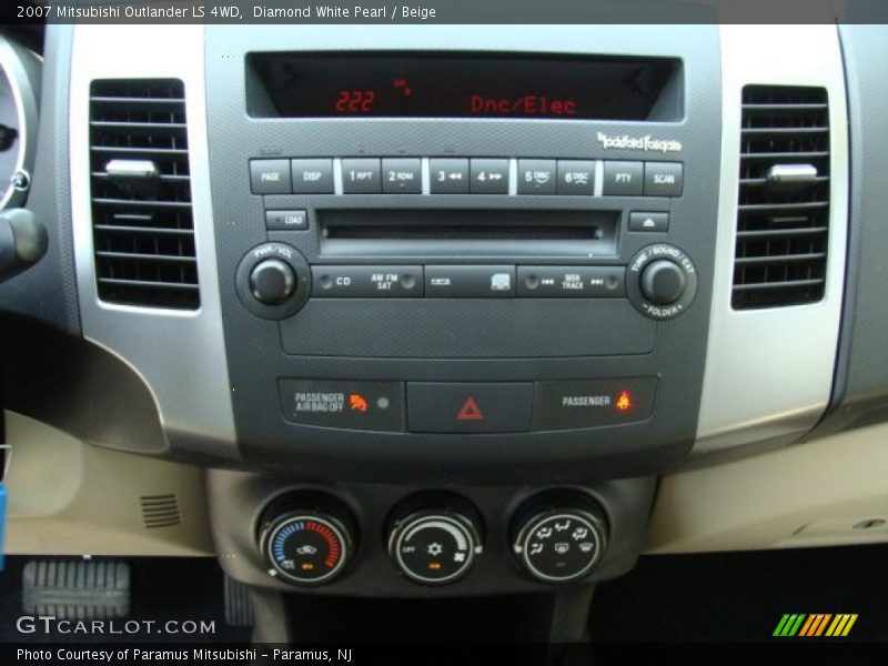Diamond White Pearl / Beige 2007 Mitsubishi Outlander LS 4WD