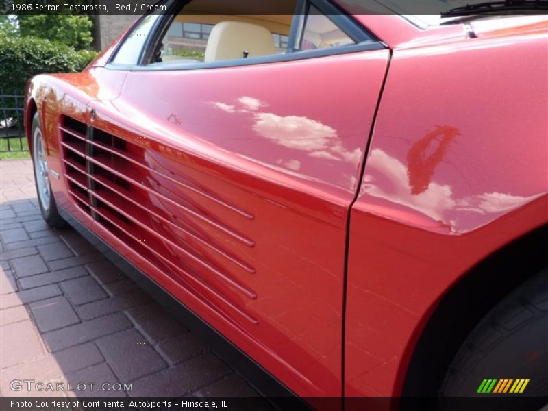 Red / Cream 1986 Ferrari Testarossa