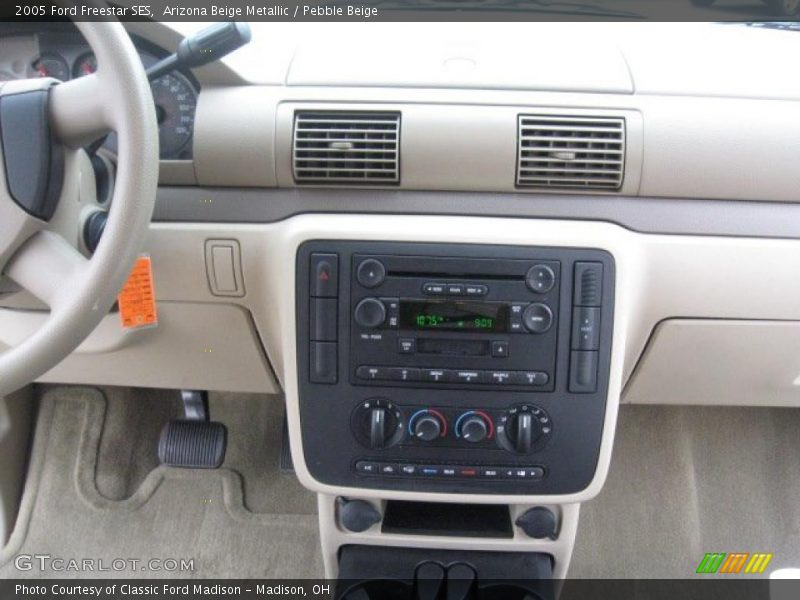 Arizona Beige Metallic / Pebble Beige 2005 Ford Freestar SES