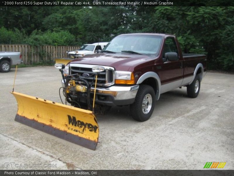 Dark Toreador Red Metallic / Medium Graphite 2000 Ford F250 Super Duty XLT Regular Cab 4x4