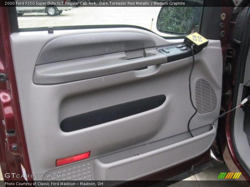 Dark Toreador Red Metallic / Medium Graphite 2000 Ford F250 Super Duty XLT Regular Cab 4x4