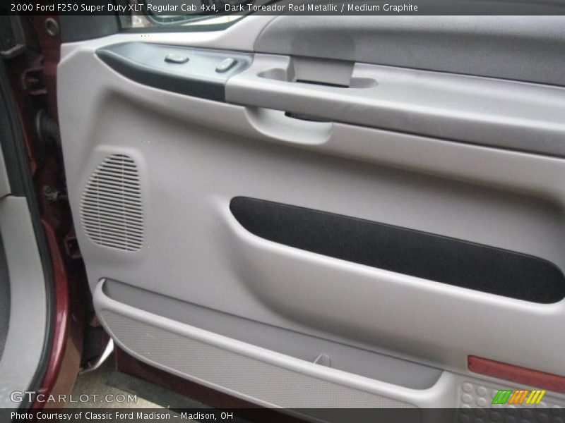 Dark Toreador Red Metallic / Medium Graphite 2000 Ford F250 Super Duty XLT Regular Cab 4x4