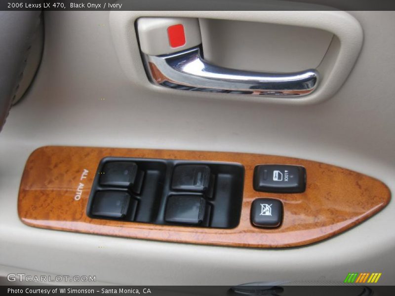 Black Onyx / Ivory 2006 Lexus LX 470