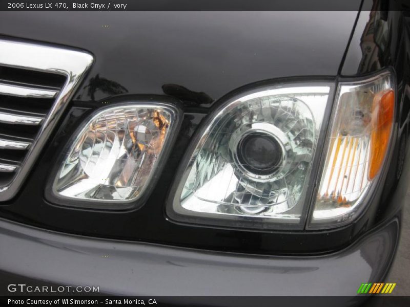 Black Onyx / Ivory 2006 Lexus LX 470
