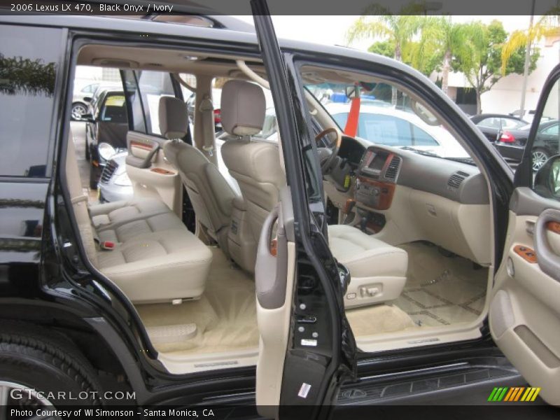 Black Onyx / Ivory 2006 Lexus LX 470
