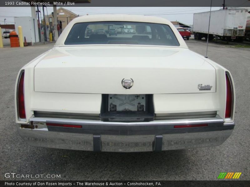 White / Blue 1993 Cadillac Fleetwood