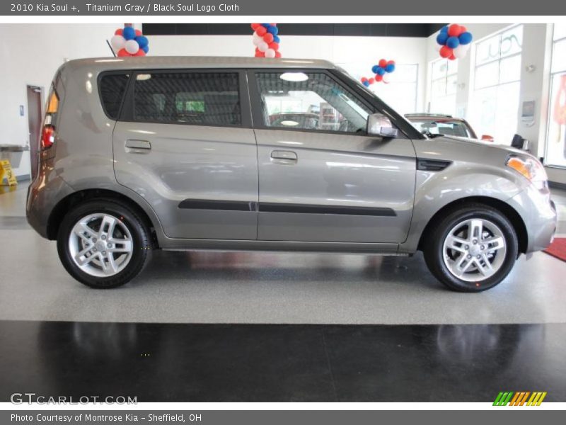 Titanium Gray / Black Soul Logo Cloth 2010 Kia Soul +