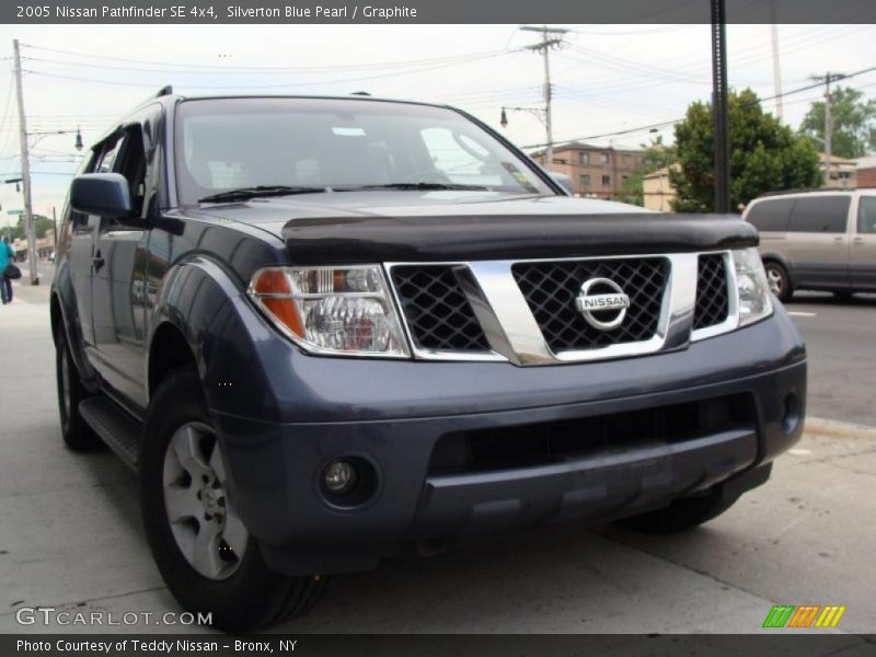 Silverton Blue Pearl / Graphite 2005 Nissan Pathfinder SE 4x4