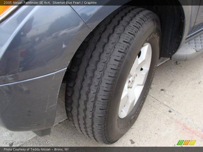 Silverton Blue Pearl / Graphite 2005 Nissan Pathfinder SE 4x4