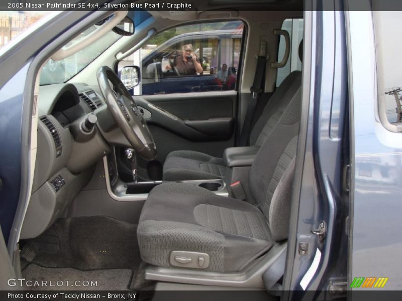 Silverton Blue Pearl / Graphite 2005 Nissan Pathfinder SE 4x4