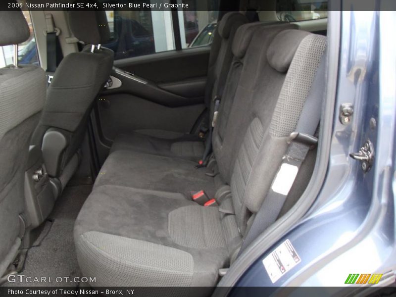 Silverton Blue Pearl / Graphite 2005 Nissan Pathfinder SE 4x4