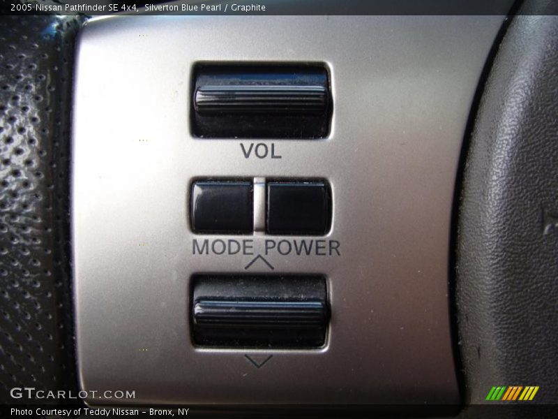 Silverton Blue Pearl / Graphite 2005 Nissan Pathfinder SE 4x4