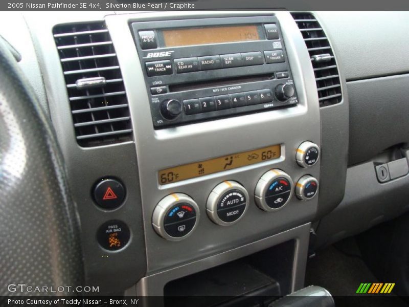 Silverton Blue Pearl / Graphite 2005 Nissan Pathfinder SE 4x4