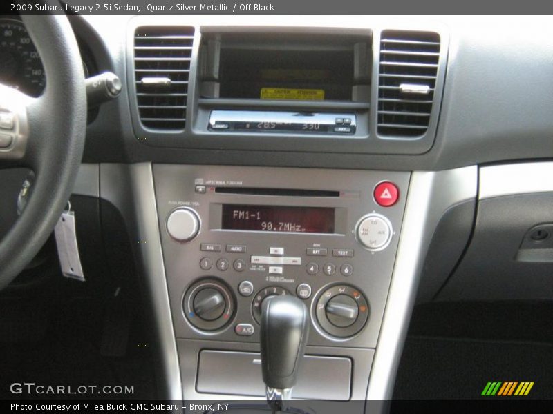 Quartz Silver Metallic / Off Black 2009 Subaru Legacy 2.5i Sedan