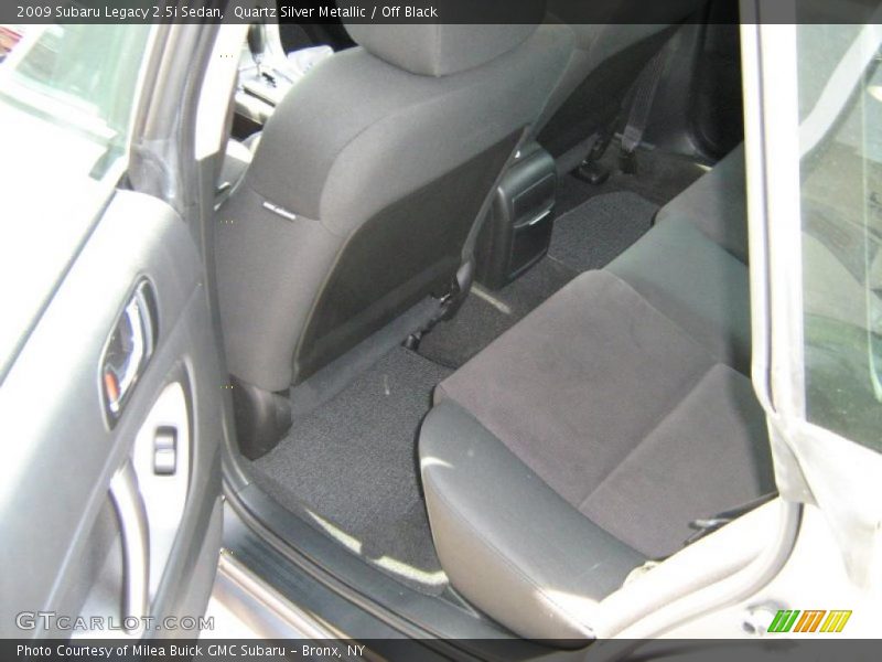 Quartz Silver Metallic / Off Black 2009 Subaru Legacy 2.5i Sedan