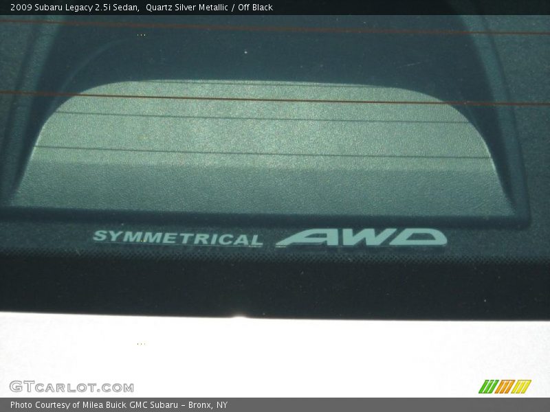 Quartz Silver Metallic / Off Black 2009 Subaru Legacy 2.5i Sedan