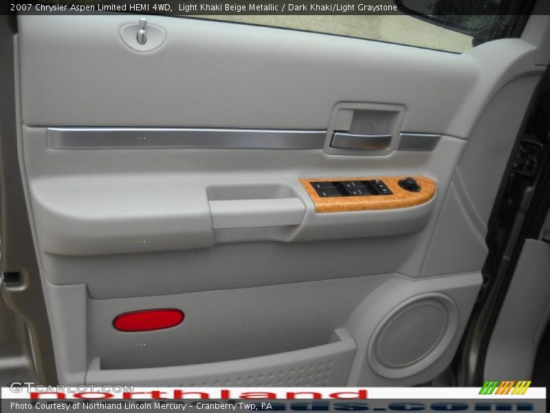Light Khaki Beige Metallic / Dark Khaki/Light Graystone 2007 Chrysler Aspen Limited HEMI 4WD