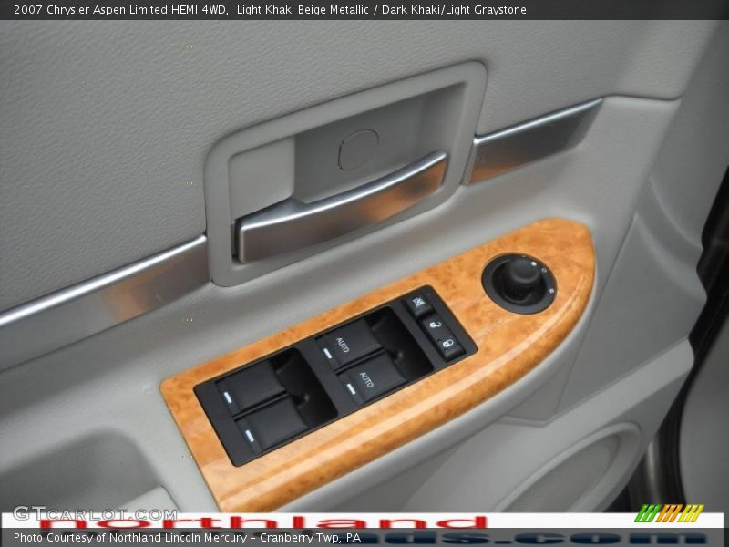 Light Khaki Beige Metallic / Dark Khaki/Light Graystone 2007 Chrysler Aspen Limited HEMI 4WD
