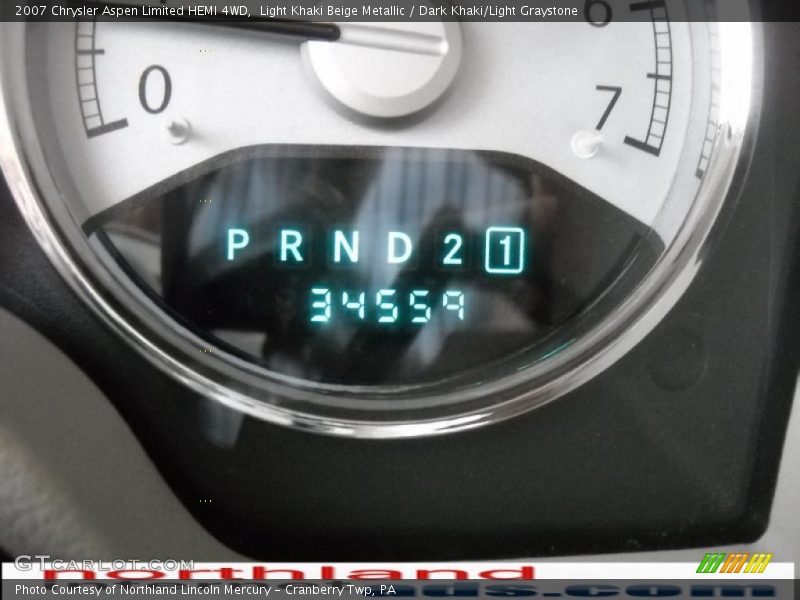 Light Khaki Beige Metallic / Dark Khaki/Light Graystone 2007 Chrysler Aspen Limited HEMI 4WD