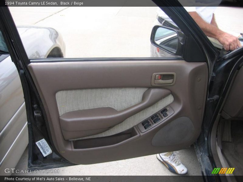 Black / Beige 1994 Toyota Camry LE Sedan