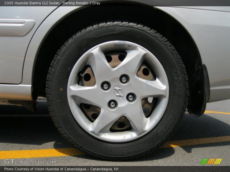 Sterling Metallic / Gray 2005 Hyundai Elantra GLS Sedan