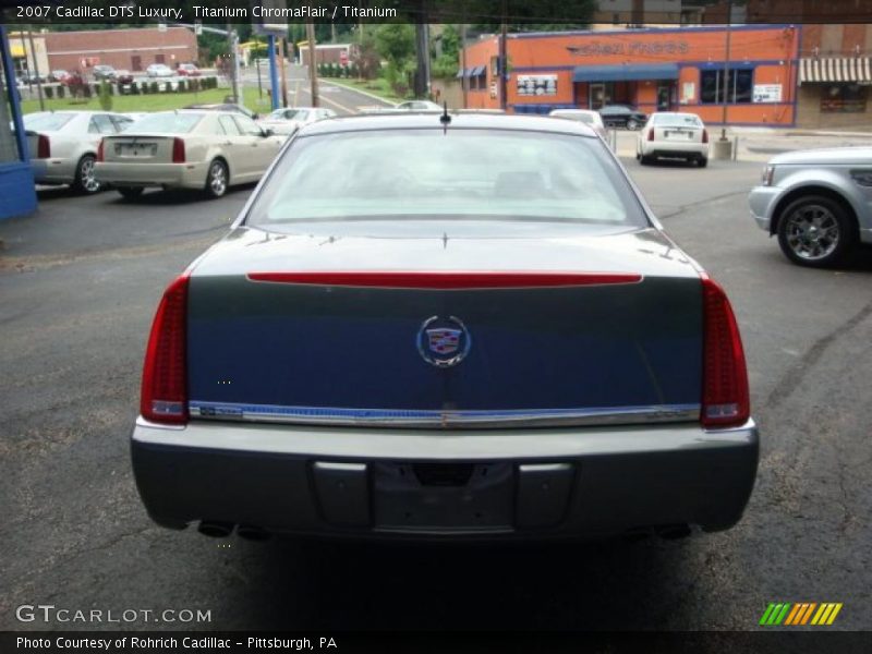 Titanium ChromaFlair / Titanium 2007 Cadillac DTS Luxury