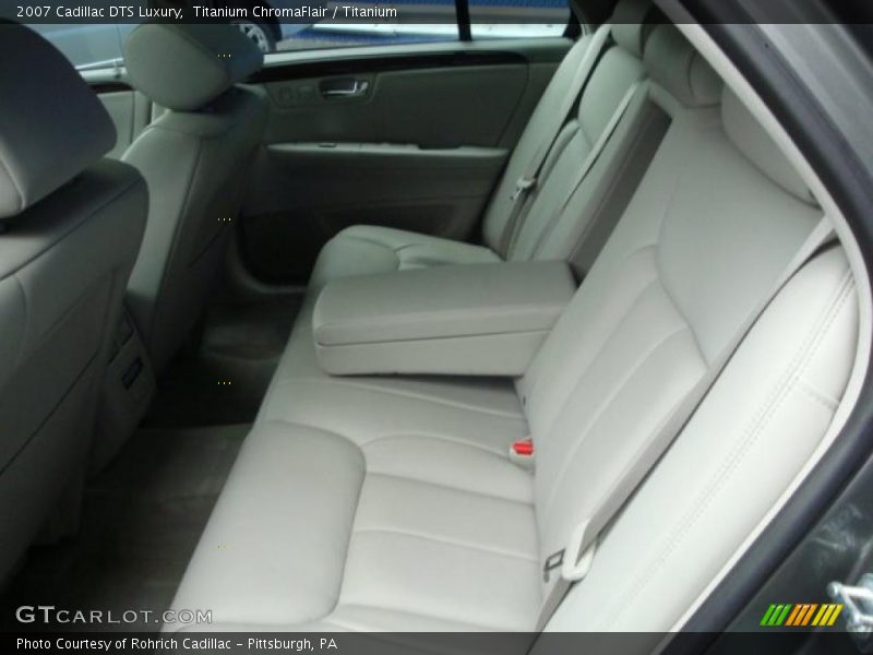 Titanium ChromaFlair / Titanium 2007 Cadillac DTS Luxury