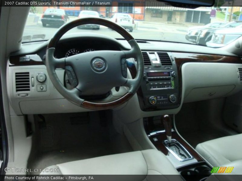 Titanium ChromaFlair / Titanium 2007 Cadillac DTS Luxury