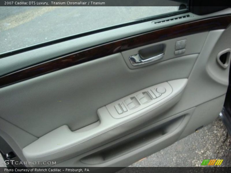 Titanium ChromaFlair / Titanium 2007 Cadillac DTS Luxury