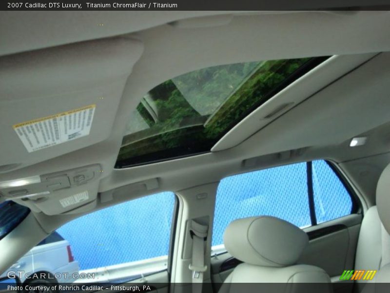 Titanium ChromaFlair / Titanium 2007 Cadillac DTS Luxury